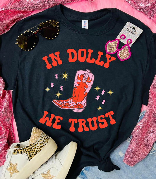 *DTG* In Dolly We Trust Boot Black Tee