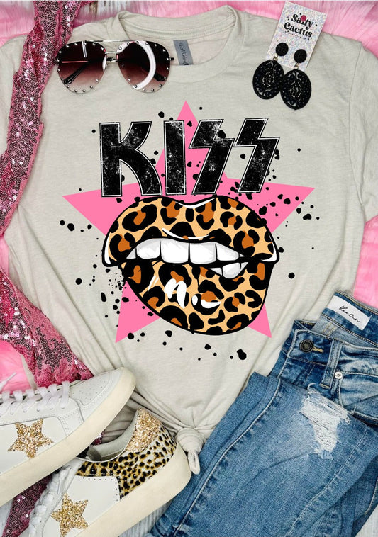 Kiss Lips Pink Star Tan Tee