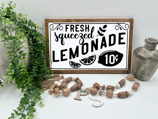 FRESH SQUEEZED LEMONADE    - White/Thick/E. Amer. - Wood Sign