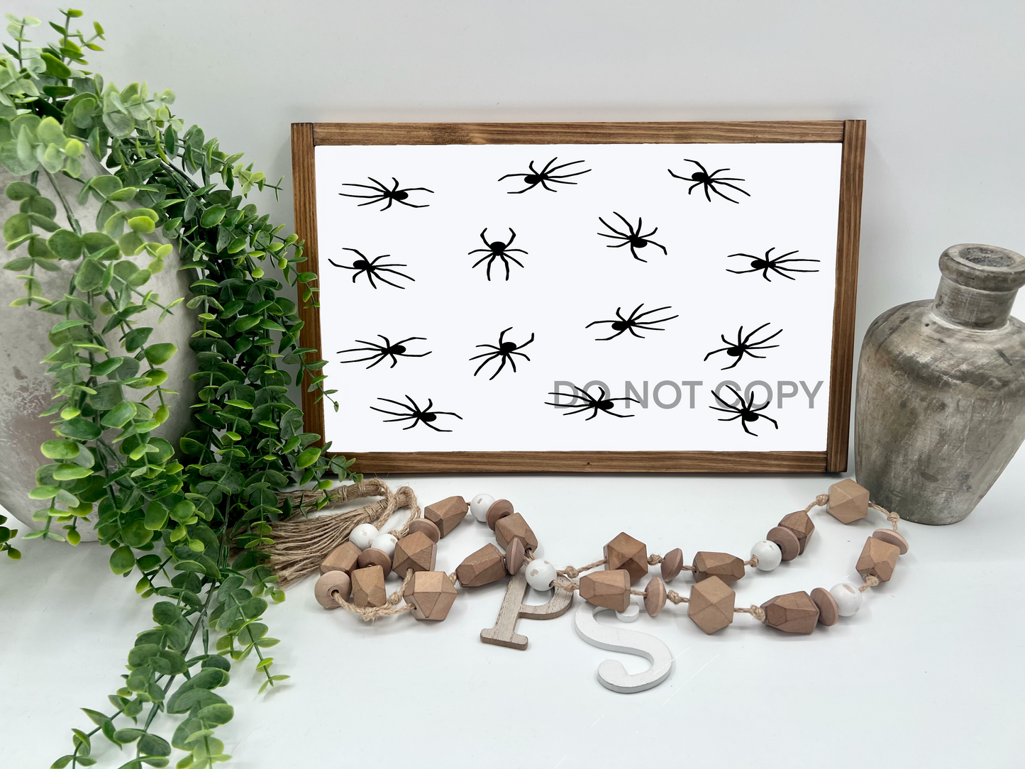 Spiders - White/Thick/E. Amer. - Wood Sign